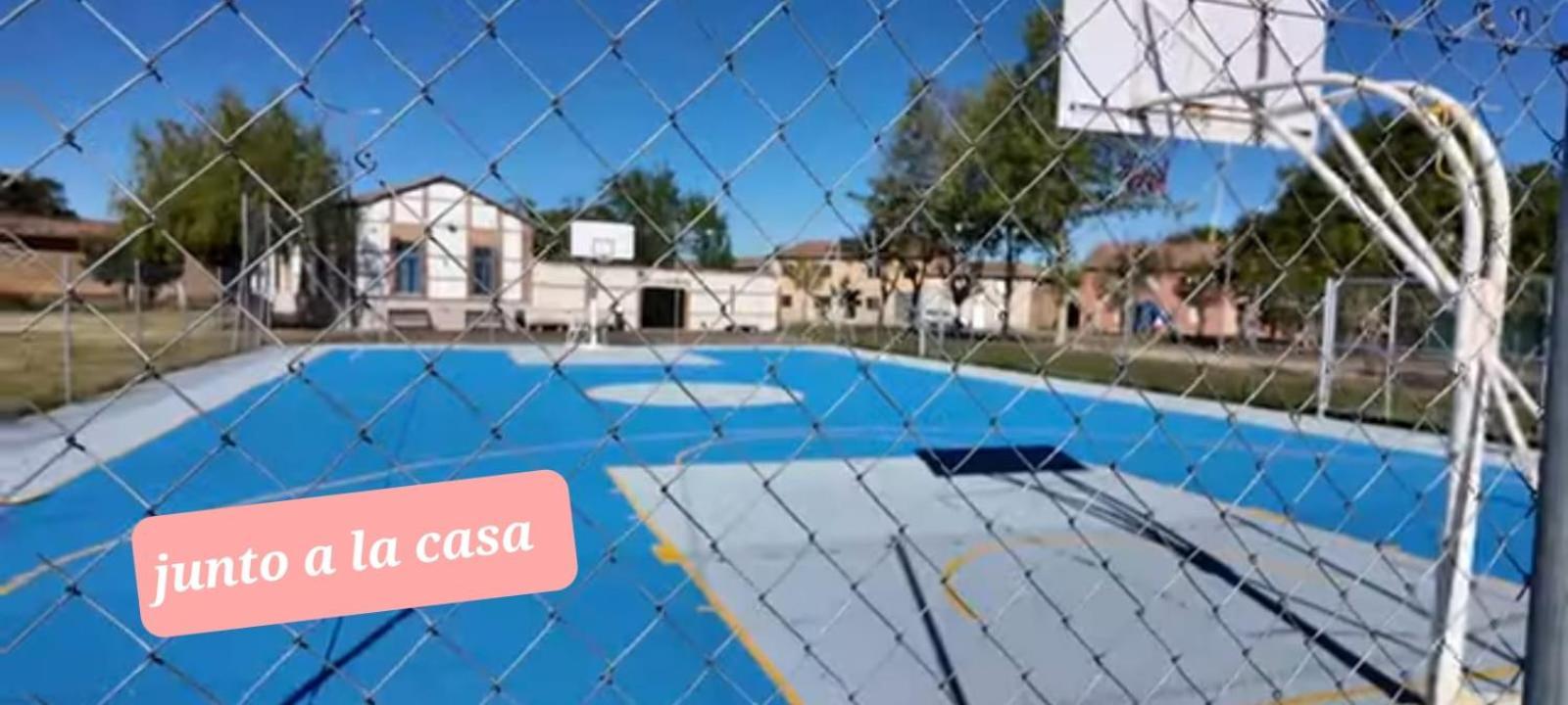 Casa Miguel Y Sally Villanueva de Las Manzanas Экстерьер фото
